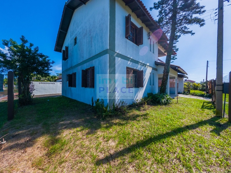 Excelente Sobrado na Zona Nova em Tramandaí, 5 Dormitórios (2 Suítes): 10ª foto da galeria de imagens do imóvel