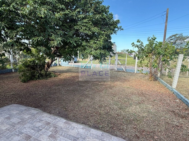 Oportunidade! Casa reformada pátio amplo frente mar em Nova Tramandaí: 4ª foto da galeria de imagens do imóvel