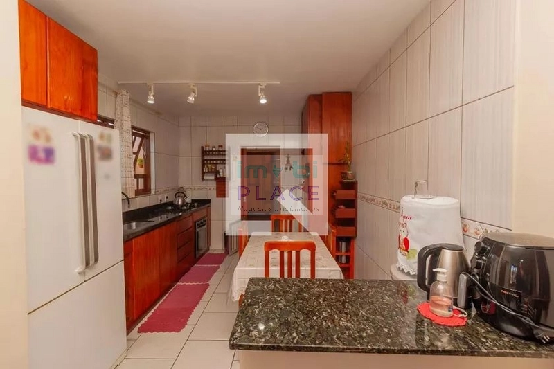Residência em Novo Hamburgo com um design contemporâneo e aconchegante: 18ª foto da galeria de imagens do imóvel
