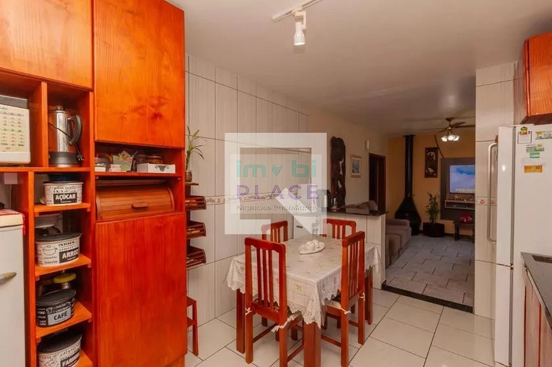 Residência em Novo Hamburgo com um design contemporâneo e aconchegante: 15ª foto da galeria de imagens do imóvel