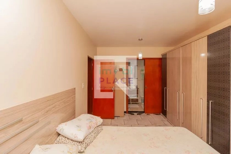 Residência em Novo Hamburgo com um design contemporâneo e aconchegante: 12ª foto da galeria de imagens do imóvel