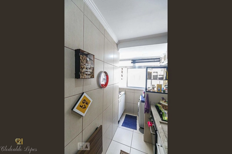 Apartamento de um dormitório e vaga, no bairro Menino Deus;: 13ª foto da galeria de imagens do imóvel