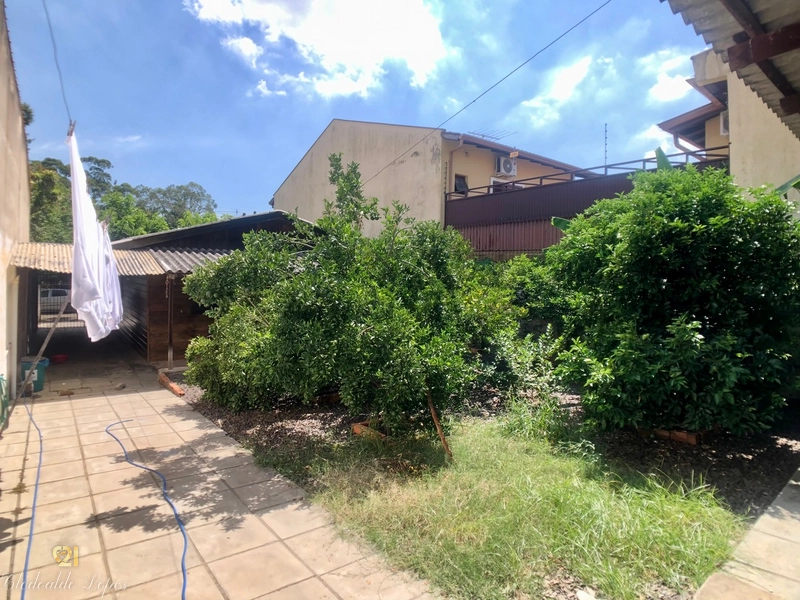 Casa/terreno localizada em uma ótima rua elevada e calma;: 8ª foto da galeria de imagens do imóvel