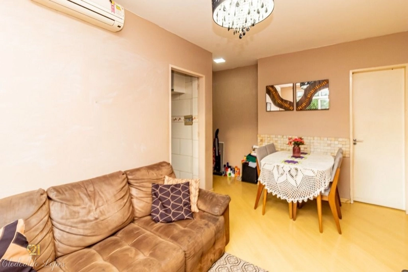 Apartamento dois dormitórios de frente com vaga;: 3ª foto da galeria de imagens do imóvel