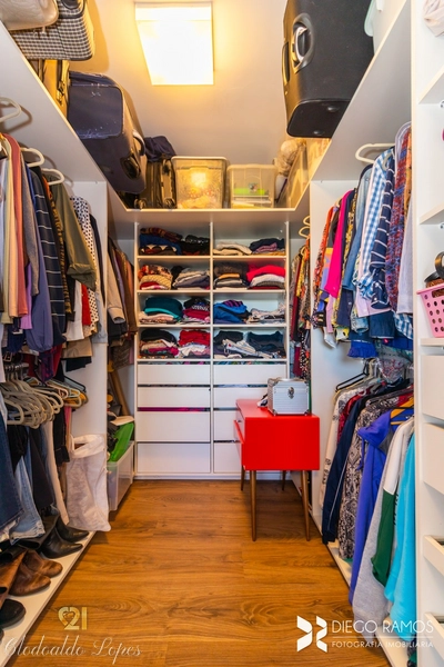 Apartamento 4 suítes, 3 vagas individuais, bairro Menino Deus;: 19ª foto da galeria de imagens do imóvel