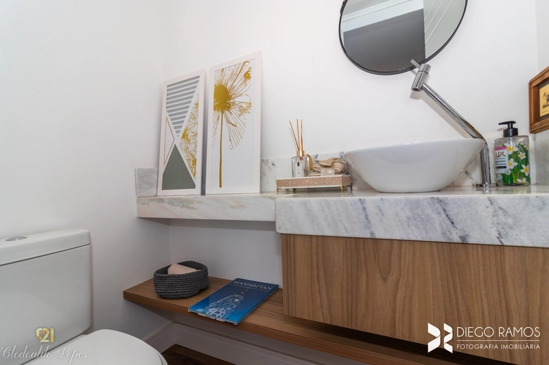 Apartamento 4 suítes, 3 vagas individuais, bairro Menino Deus;: 8ª foto da galeria de imagens do imóvel