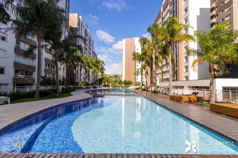 Apartamento 4 suítes, 3 vagas individuais, bairro Menino Deus;: 36ª foto da galeria de imagens do imóvel