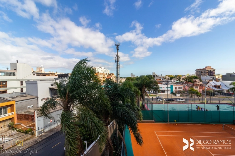 Apartamento 4 suítes, 3 vagas individuais, bairro Menino Deus;: 25ª foto da galeria de imagens do imóvel