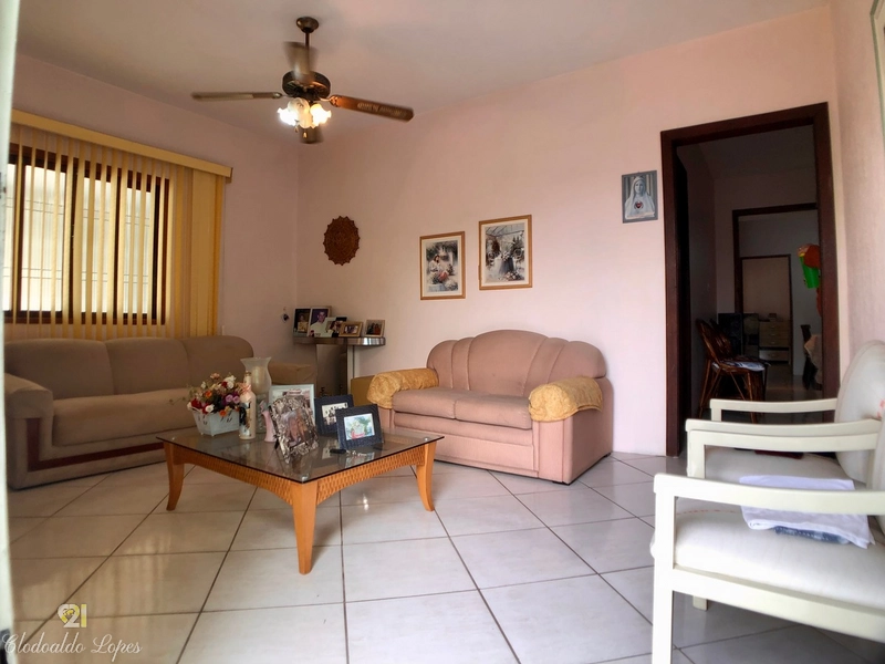 Casa de alvenaria, térrea, 3 dormitórios, próxima ao Bourbon Cassol.: 5ª foto da galeria de imagens do imóvel