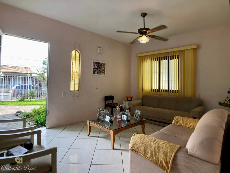 Casa de alvenaria, térrea, 3 dormitórios, próxima ao Bourbon Cassol.: 6ª foto da galeria de imagens do imóvel