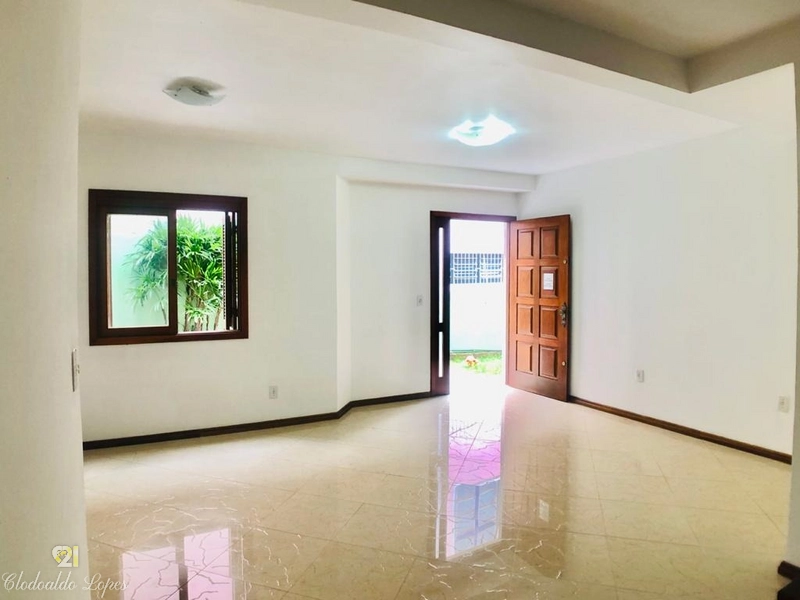 Casa Condomínio, 3 D, 2 vg, próximo ao futuro Zaffari Protásio Alves: 7ª foto da galeria de imagens do imóvel