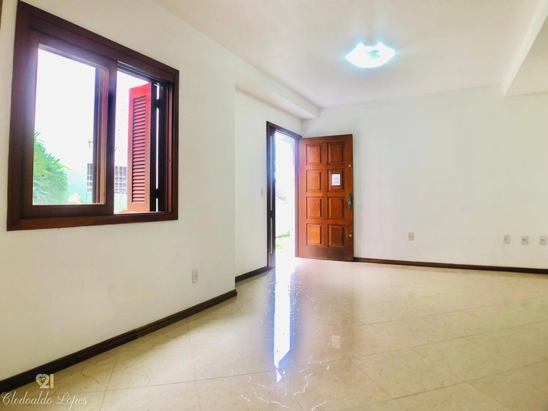 Casa Condomínio, 3 D, 2 vg, próximo ao futuro Zaffari Protásio Alves: 3ª foto da galeria de imagens do imóvel