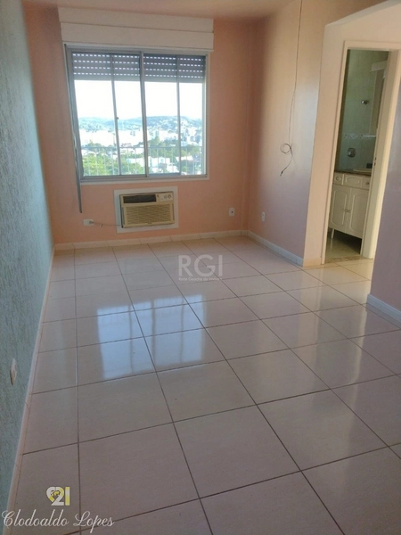 Apartamento 2 dorm, no Cristal, elevador, próximo ao Barra Shopping: 5ª foto da galeria de imagens do imóvel