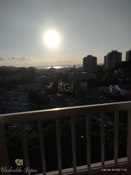 Apartamento 2 dorm, no Cristal, elevador, próximo ao Barra Shopping: 17ª foto da galeria de imagens do imóvel