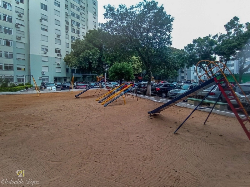 Apartamento 2 dorm, no Cristal, elevador, próximo ao Barra Shopping: 20ª foto da galeria de imagens do imóvel