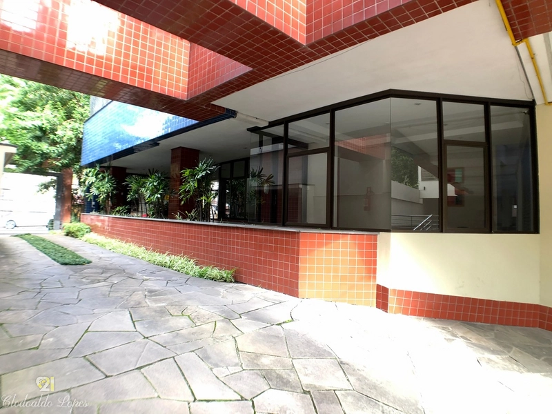 Apartamento 2 dormitórios, vaga e elevador, bairro Petrópolis;: 18ª foto da galeria de imagens do imóvel