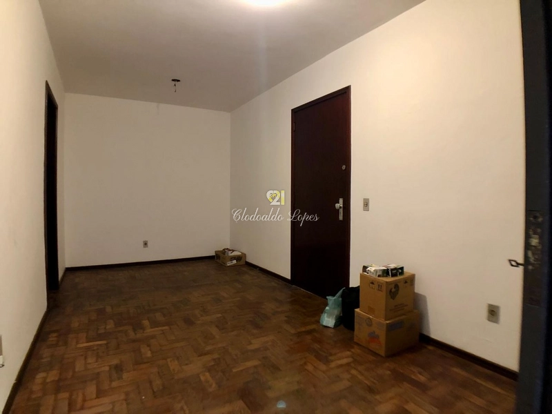 Apto 2 quartos, 2 banheiros e 2 pátios, entre col. Militar e Clínicas: 19ª foto da galeria de imagens do imóvel