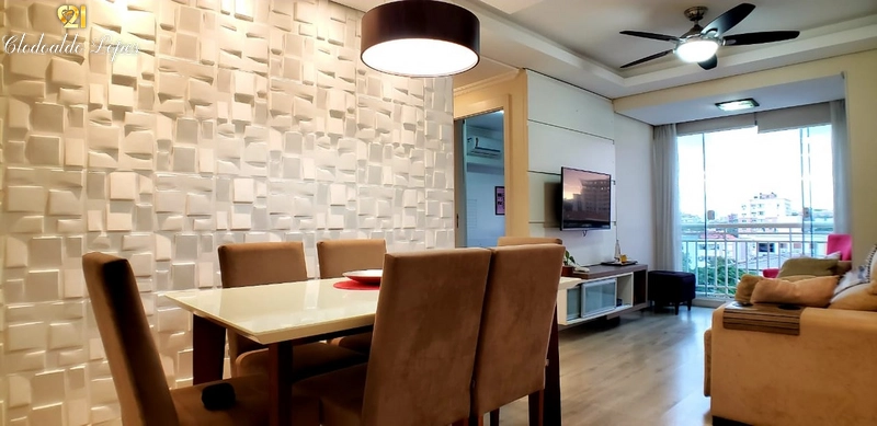 Apartamento com 2 dormitórios, suíte e uma vaga, Vila ipiranga;