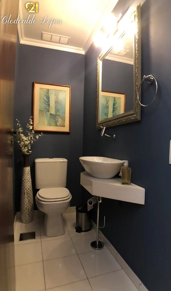 Apartamento 3 quartos, suíte, duas vagas, Parque Moinhos de Vento