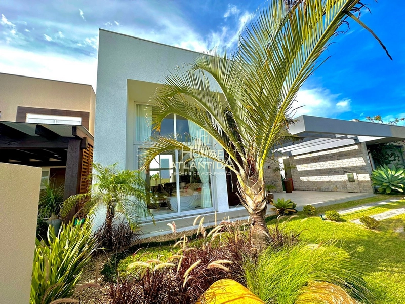 Residência térrea estilo contemporâneo no condomínio Riviera Xangri la: 3ª foto da galeria de imagens do imóvel