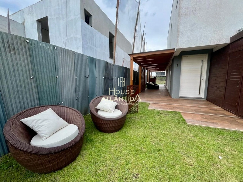 Um dos sobrados mais completos do condomínio One Houses Atlântida!: 3ª foto da galeria de imagens do imóvel