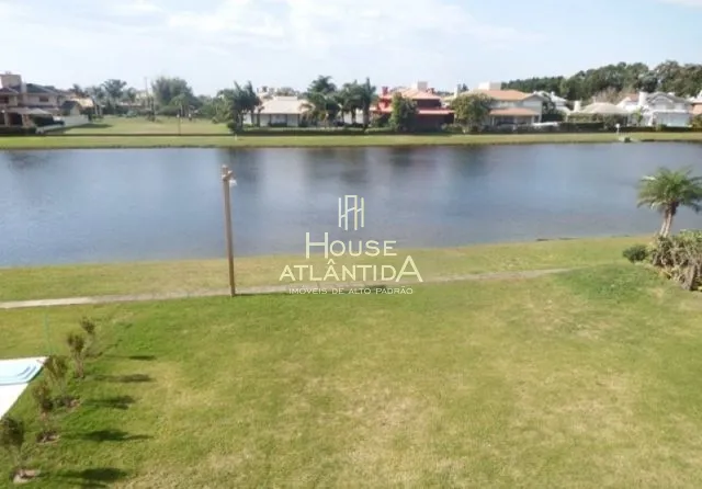 Belíssima residência, à beira do lago, no Condomínio Lagos park: 7ª foto da galeria de imagens do imóvel