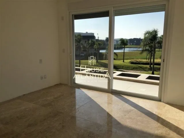 Belíssimo Sobrado a beira lago no Condominio Enseada Lagos Xangri-la: 23ª foto da galeria de imagens do imóvel
