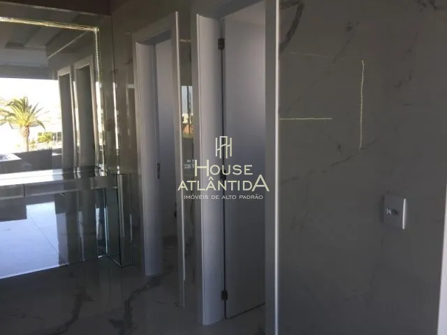 Belíssimo Sobrado a beira lago no Condominio Enseada Lagos Xangri-la: 33ª foto da galeria de imagens do imóvel