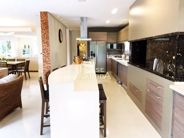 Excelente Sobrado muito bem mobiliado e decorado composto por 5 suítes: 9ª foto da galeria de imagens do imóvel