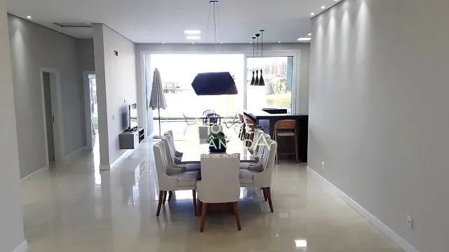 Excelente Casa beira lago, no Condomínio Enseada lagos de Xangri-lá.: 11ª foto da galeria de imagens do imóvel