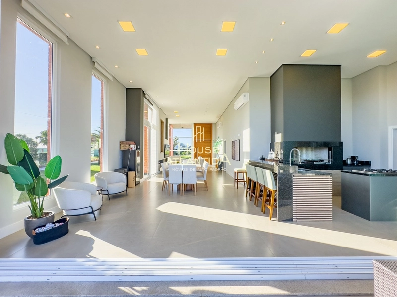 Magnífica casa beira lago de alto padrão construtivo, com 4 suítes.: 14ª foto da galeria de imagens do imóvel