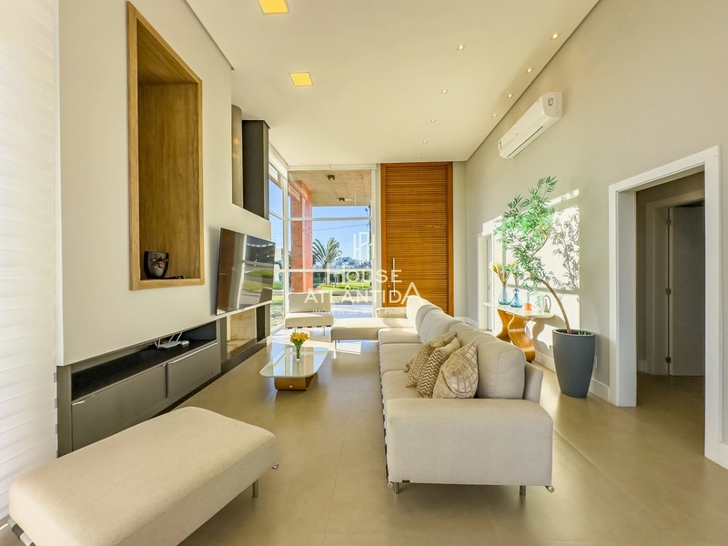 Magnífica casa beira lago de alto padrão construtivo, com 4 suítes.: 7ª foto da galeria de imagens do imóvel