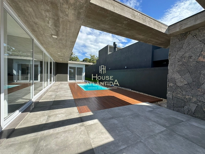 Casa térrea a venda no Condomínio Villaggio Atlântida, 05 suites: 5ª foto da galeria de imagens do imóvel