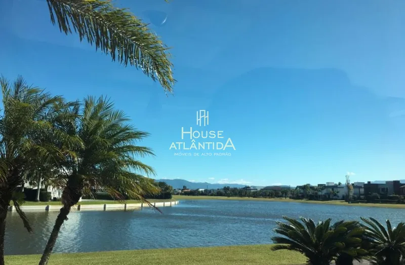 Ótima casa beira lago à venda no Condomínio Bosques de Atlântida: 7ª foto da galeria de imagens do imóvel