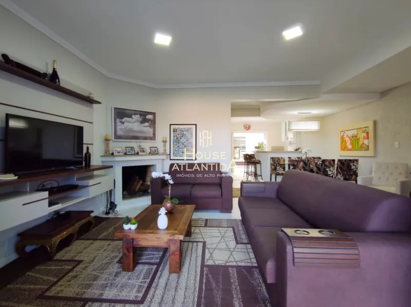 Duplex diferenciado à venda no centro de Xangri-lá, com 3 dormitórios: 3ª foto da galeria de imagens do imóvel