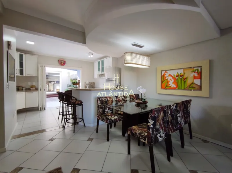 Duplex diferenciado à venda no centro de Xangri-lá, com 3 dormitórios: 6ª foto da galeria de imagens do imóvel