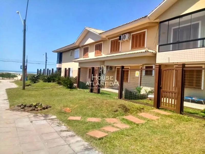 Apartamento Duplex mobiliado, à venda na Beira Mar de Xangri-lá: 1ª foto da galeria de imagens do imóvel