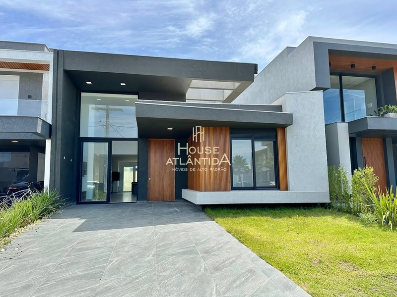 Excelente casa à venda no Condomínio Blue em Xangri-lá,: 1ª foto da galeria de imagens do imóvel