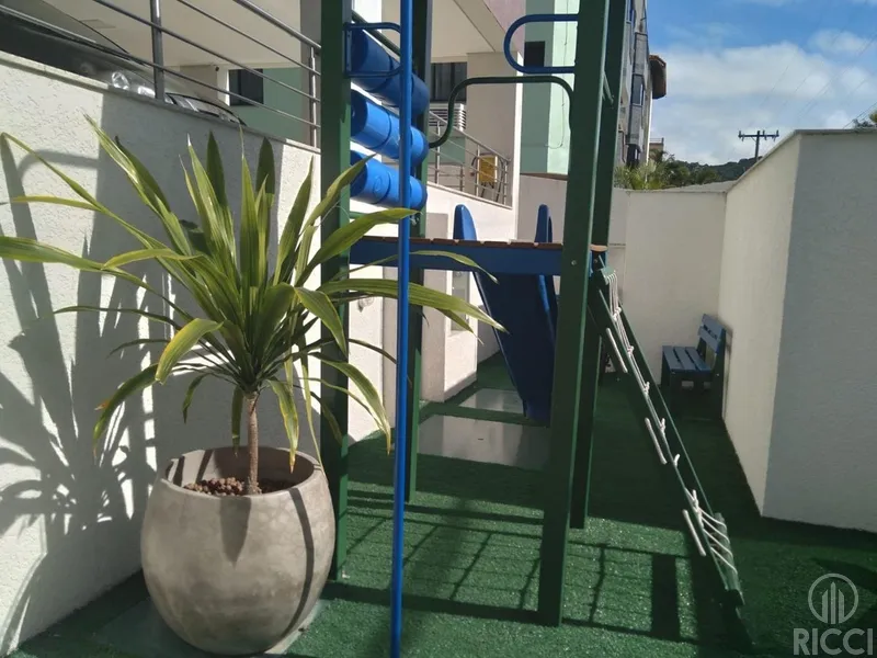 LINDO APARTAMENTO DUPLEX EM FLORIANÓPOLIS, PRAIA DAS GAIVOTAS: 3ª foto da galeria de imagens do imóvel