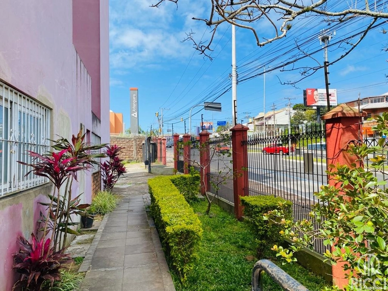 APARTAMENTO 3 DORMITÓRIOS COM BOX ZONA SUL EM POA: 1ª foto da galeria de imagens do imóvel