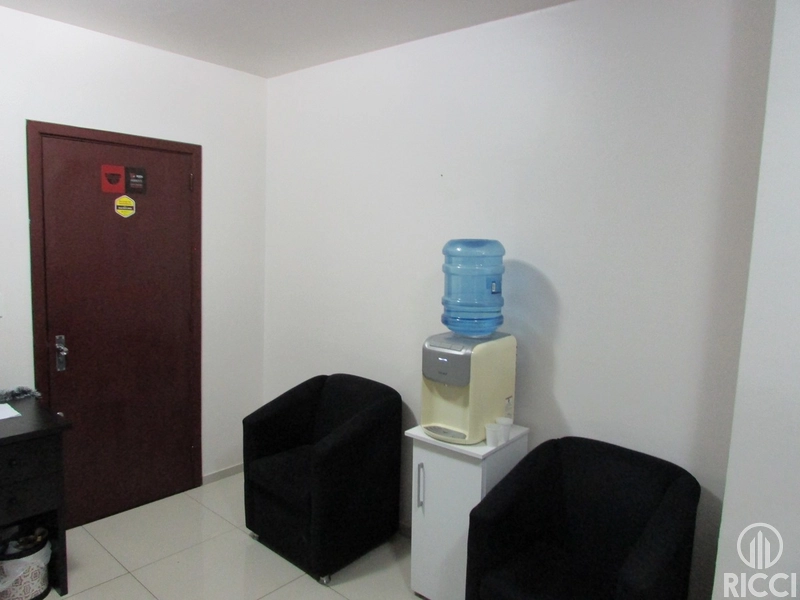 SALA AERIA NO CENTRO: 7ª foto da galeria de imagens do imóvel