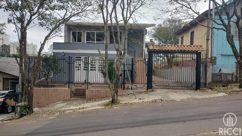 CASA 3 MORADIAS COM SALA COMERCIAL LUCAS ARAÚJO: 2ª foto da galeria de imagens do imóvel