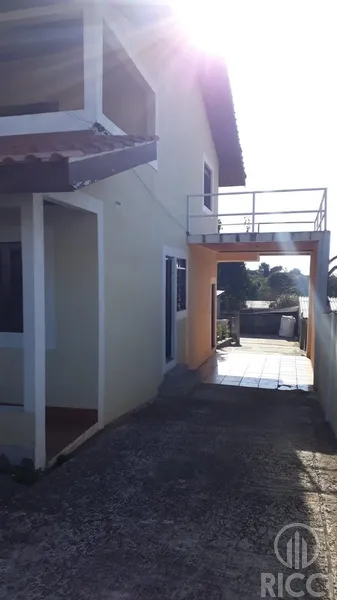 CASA DE 2 PAVIMENTOS NA PETRÓPOLIS: 3ª foto da galeria de imagens do imóvel