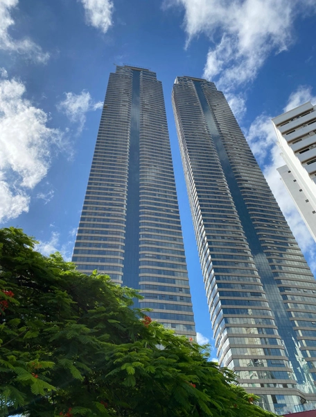 Apartamento com 4 dormitórios à venda sendo 4 suít