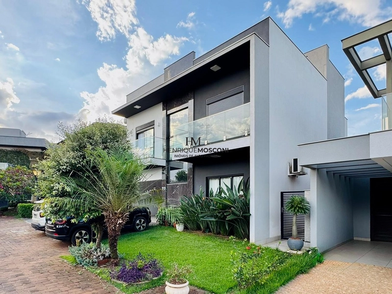 Maravilhoso sobrado com piscina no condomínio Royal Maison: 1ª foto da galeria de imagens do imóvel