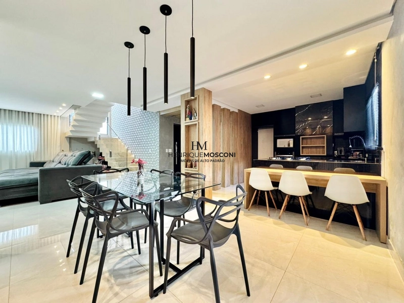 Maravilhoso sobrado com piscina no condomínio Royal Maison: 6ª foto da galeria de imagens do imóvel