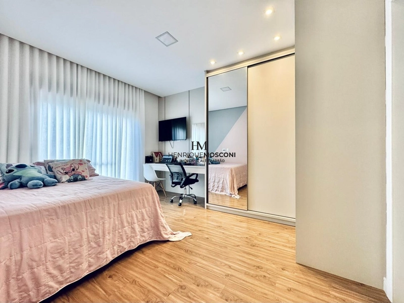 Maravilhoso sobrado com piscina no condomínio Royal Maison: 17ª foto da galeria de imagens do imóvel