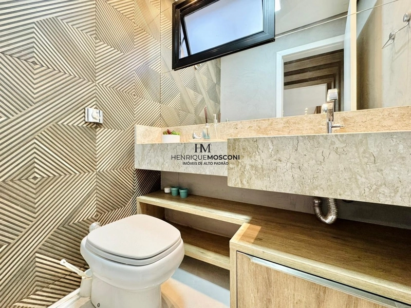 Maravilhoso sobrado com piscina no condomínio Royal Maison: 7ª foto da galeria de imagens do imóvel