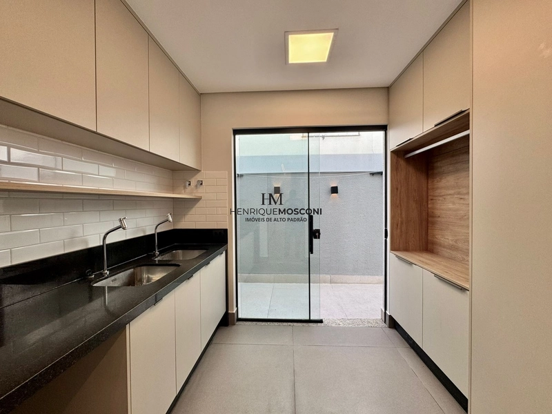 Linda casa á venda no Sun Lake: 6ª foto da galeria de imagens do imóvel