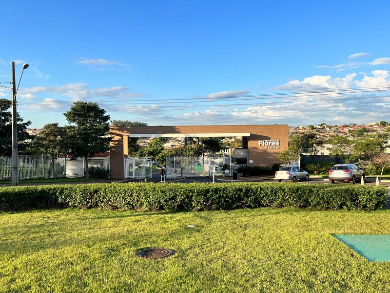 Terreno á venda condomínio Morada das Flores: 3ª foto da galeria de imagens do imóvel